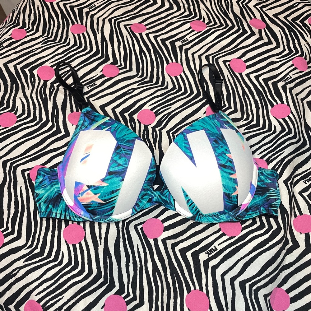 Y2k PINK Victoria’s Secret push-up bra